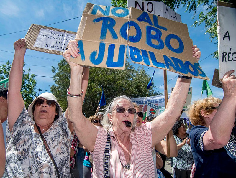 Jubílate y salí a laburar: el modelo donde la vejez también es descartable