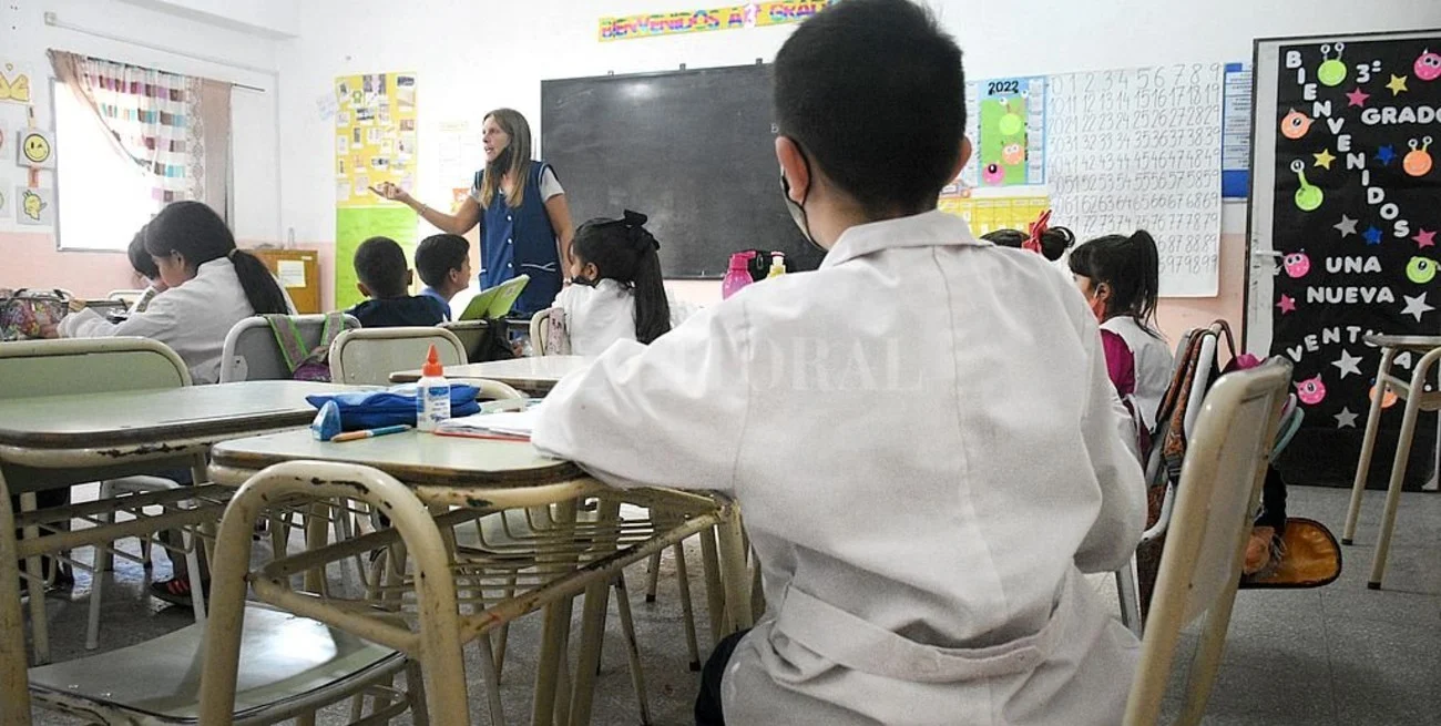 Escuelas móviles, derechos fijos