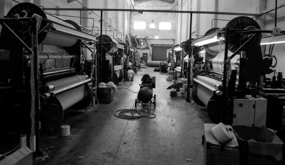 31.500 PYMES PODRÍAN DESAPARECER EN 2026: EL TEJIDO PRODUCTIVO ARGENTINO SE DESANGRA MIENTRAS EL GOBIERNO HABLA DE REFORMA LABORAL