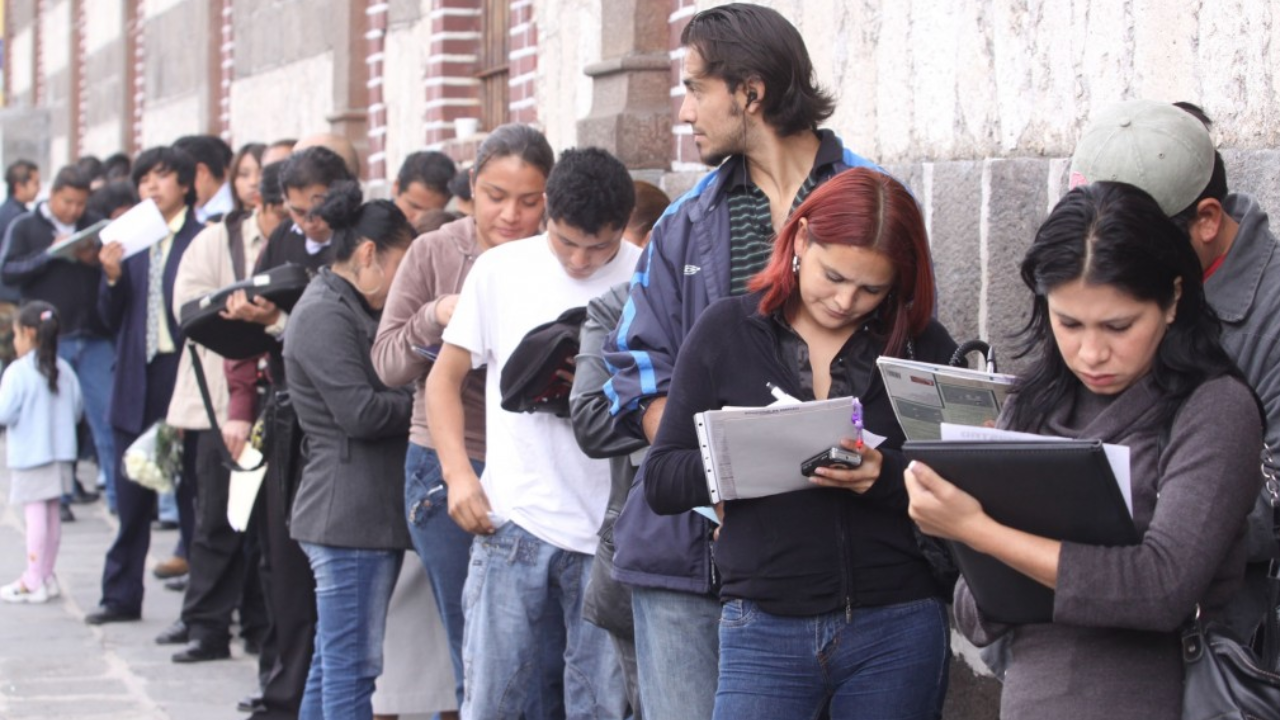 Mapa del empleo en la era Milei: Neuquén es la única provincia que crea trabajo formal mientras el resto del país se desangra