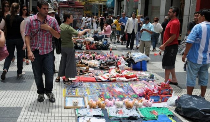 Informalidad en 43%: 4 de cada 10 trabajadores quedan fuera del sistema