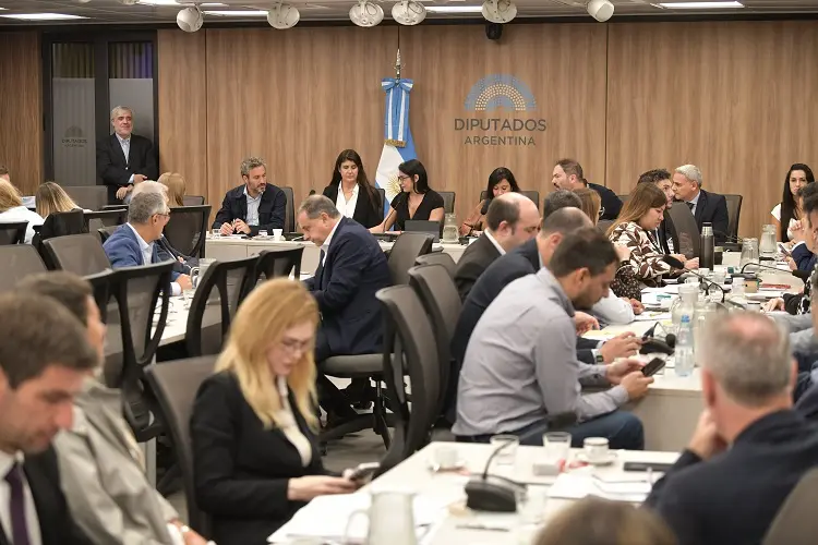 Extradiciones exprés: Diputados avanza sin debate y acelera acuerdos internacionales