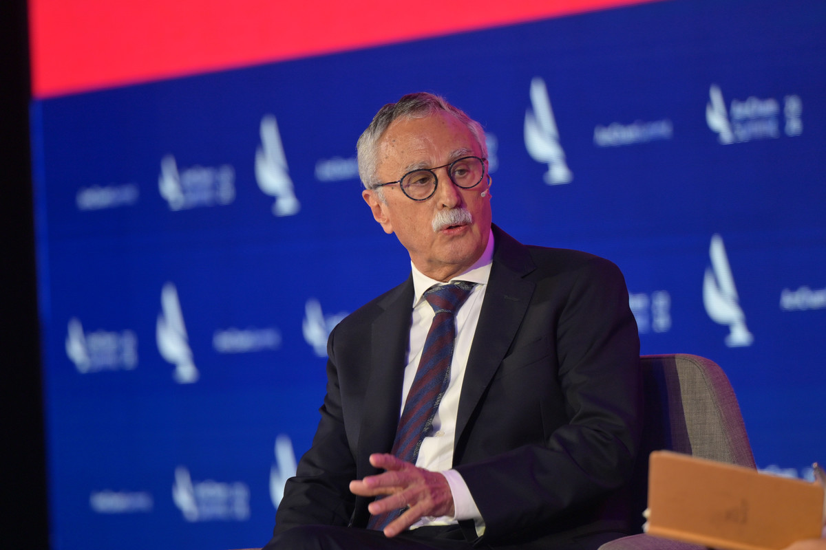 «Los viejos de más de 80 son una carga»: el ministro de Salud echó culpas a los jubilados mientras los médicos hacen paro y las farmacias no cobran