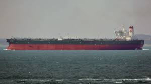 China desafió el bloqueo de Trump y el primer buque cruzó el Estrecho de Ormuz sin que la marina yanqui se atreviera a mover un dedo