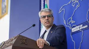 Trump dijo que Irán iba a entregar su uranio. Irán le respondió: «no vamos a transferirlo bajo ningún acuerdo»