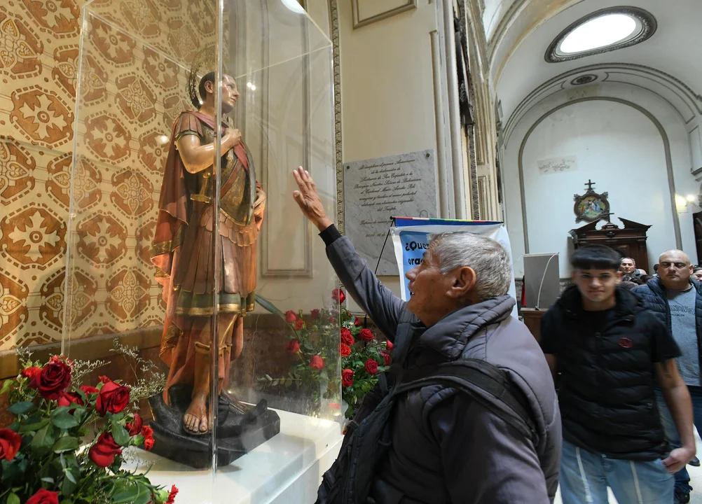  Hoy 19 de abril, se celebra a San Expedito, el santo de las causas urgentes