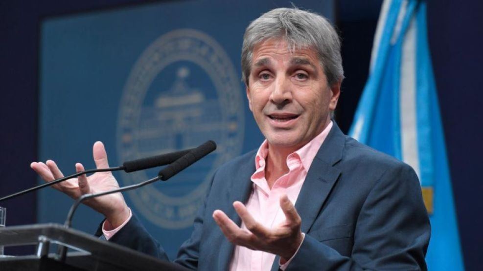 Caputo privatiza rutas por 20 años con peajes más caros y denuncias de obras mínimas