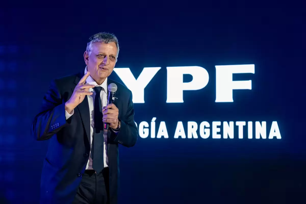 Vaca Muerta acelera bajo el RIGI: YPF anuncia una inversión récord de USD 25.000 millones