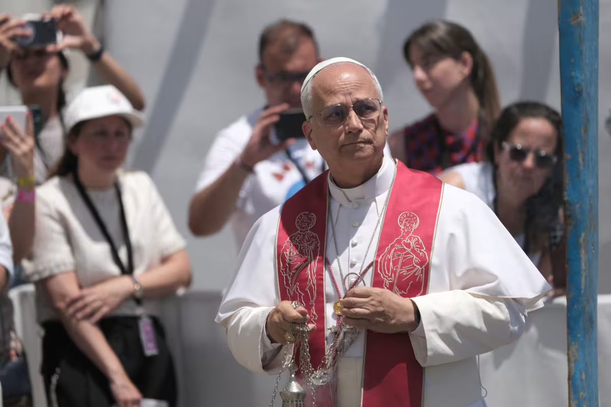 El Papa León XIV denunció la indiferencia hacia los migrantes en Canarias y cumplió el sueño pendiente de Francisco