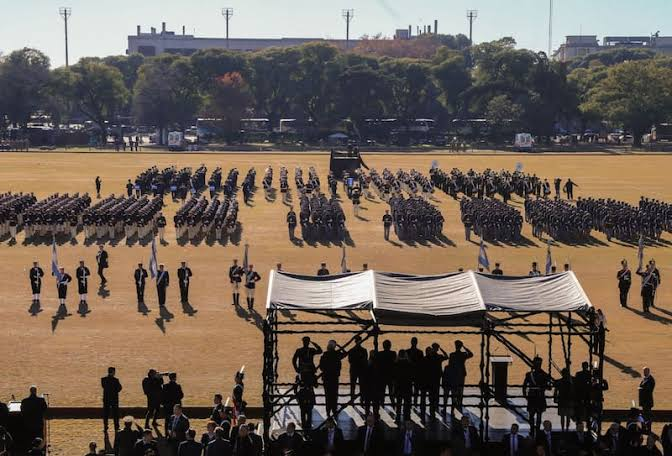 Milei militariza las fronteras y convierte la migración en un asunto de seguridad