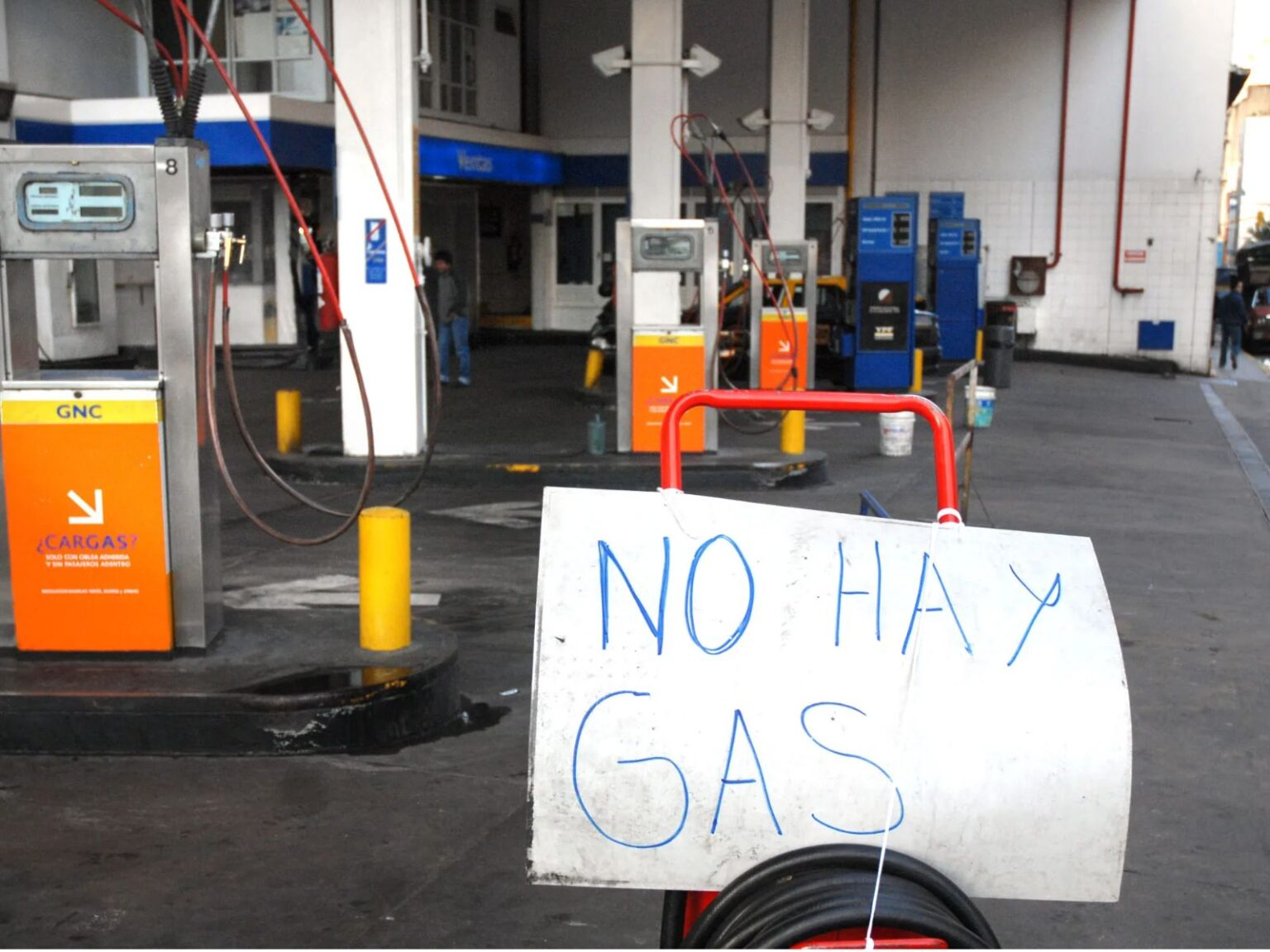 Frío polar y sistema al límite: cortan el GNC para garantizar gas en hogares