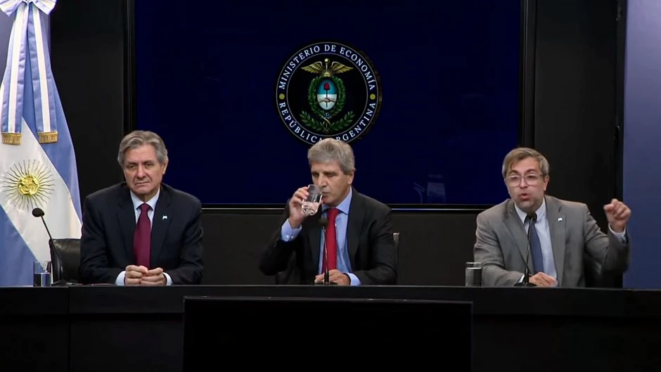 El Gobierno admite que los USD 20.000 millones no están asegurados