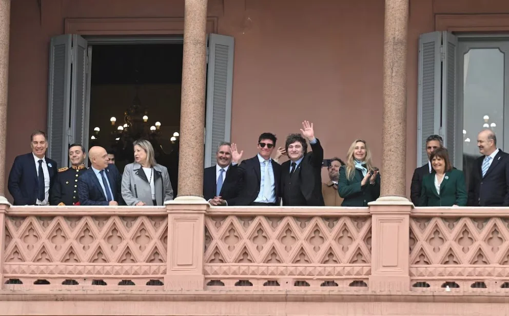 El Evangelio según Javier: bienaventurados los abrazados, porque de ellos serán las listas