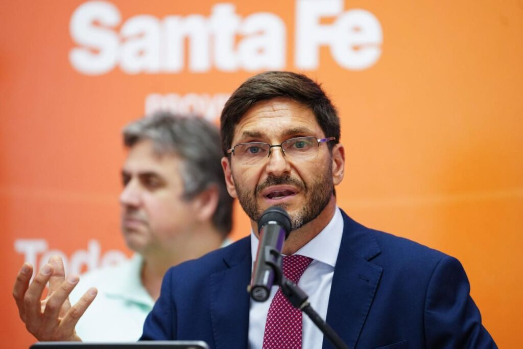Pullaro quiere allanar primero y preguntar después