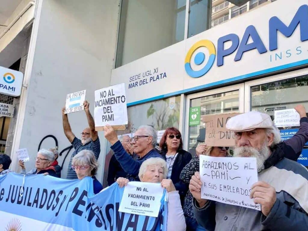 Crisis del PAMI: 28 clínicas dejarán sin atención a 300.000 jubilados durante 24 horas