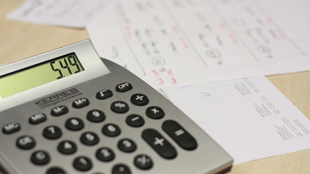 Los servicios se comen el salario: aumentaron casi cuatro veces más que los precios desde 2023