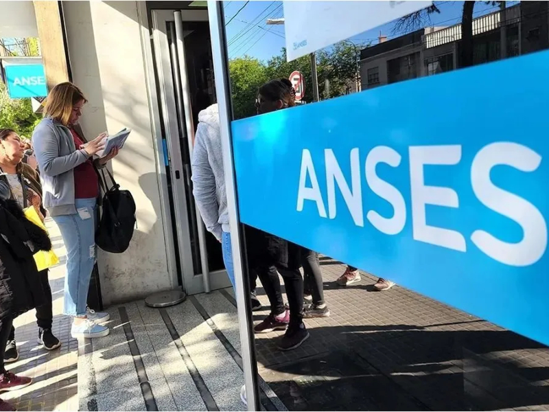 Fondos de los jubilados quedaron atrapados en el default de Albanesi y la ANSES no informa cuánto perdió