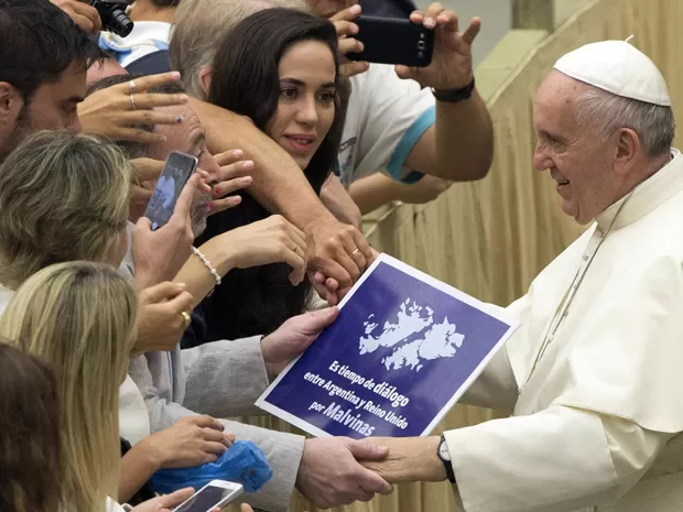 ¿El Vaticano influyó en la rendición de Malvinas? Piden desclasificar los archivos