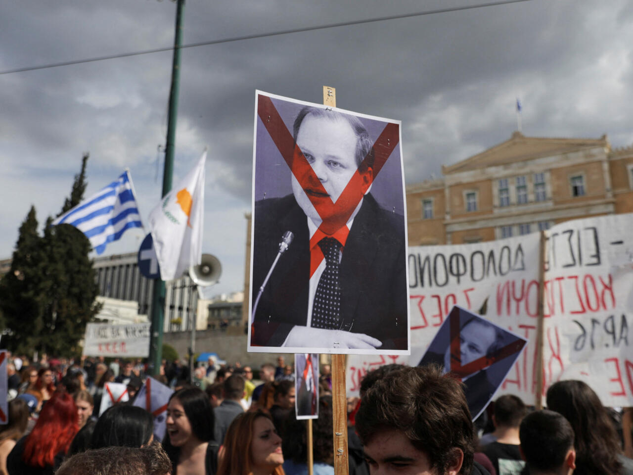 Europa sale a las calles: la crisis del bienestar desata protestas de Francia a Grecia