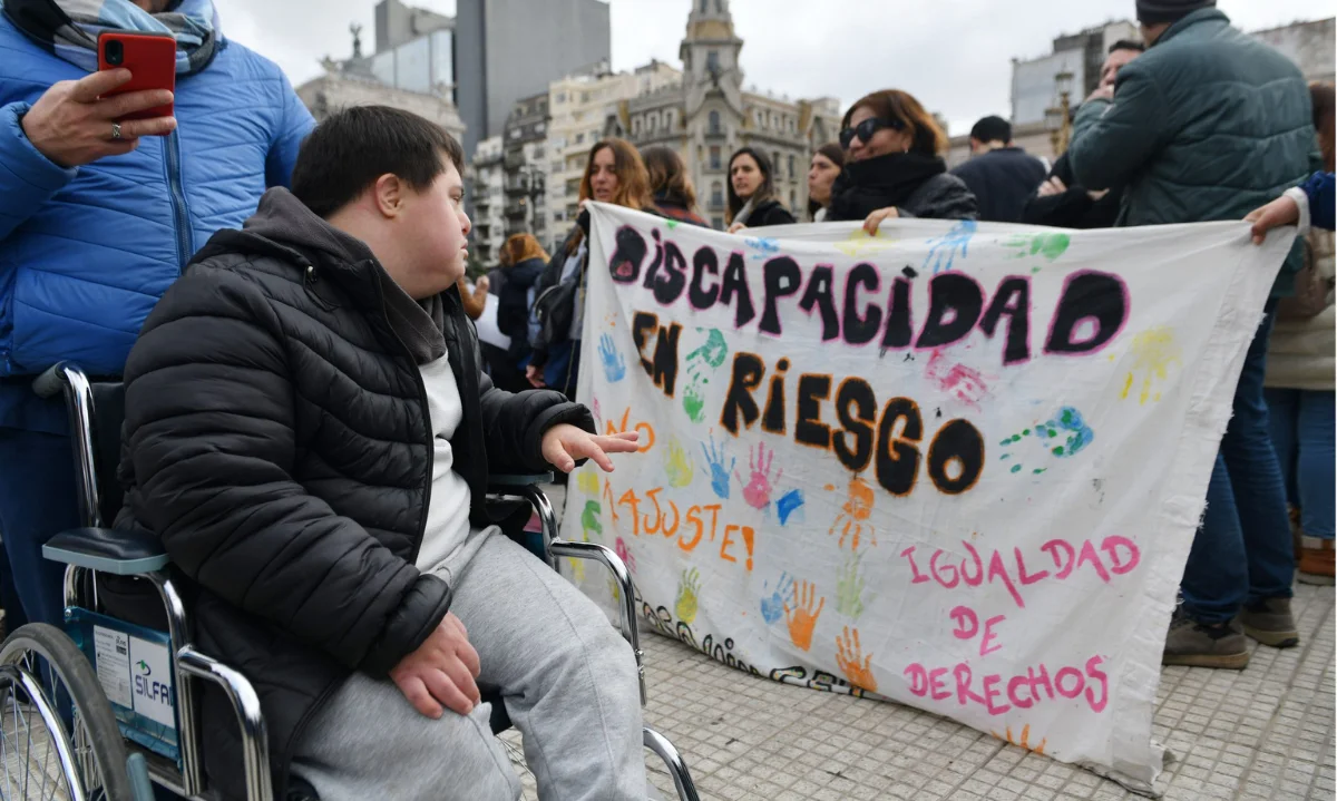 La Iglesia enfrenta a Milei por el ajuste en discapacidad y advierte al Congreso: «No puede haber superávit fiscal con bancarrota humana»