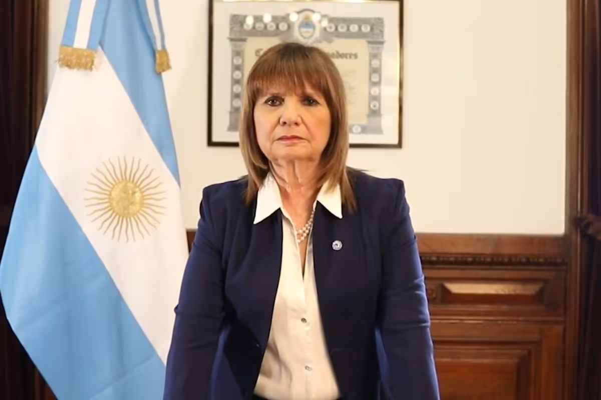 Bullrich quiere que Milei la eche para robarle el sillón: ¡la Pato no traiciona, terceriza la puñalada!