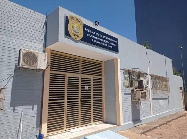 Brasil: una niña de 11 años sufrió reiterados ataques racistas de su vecina y la Justicia ordenó detenerla