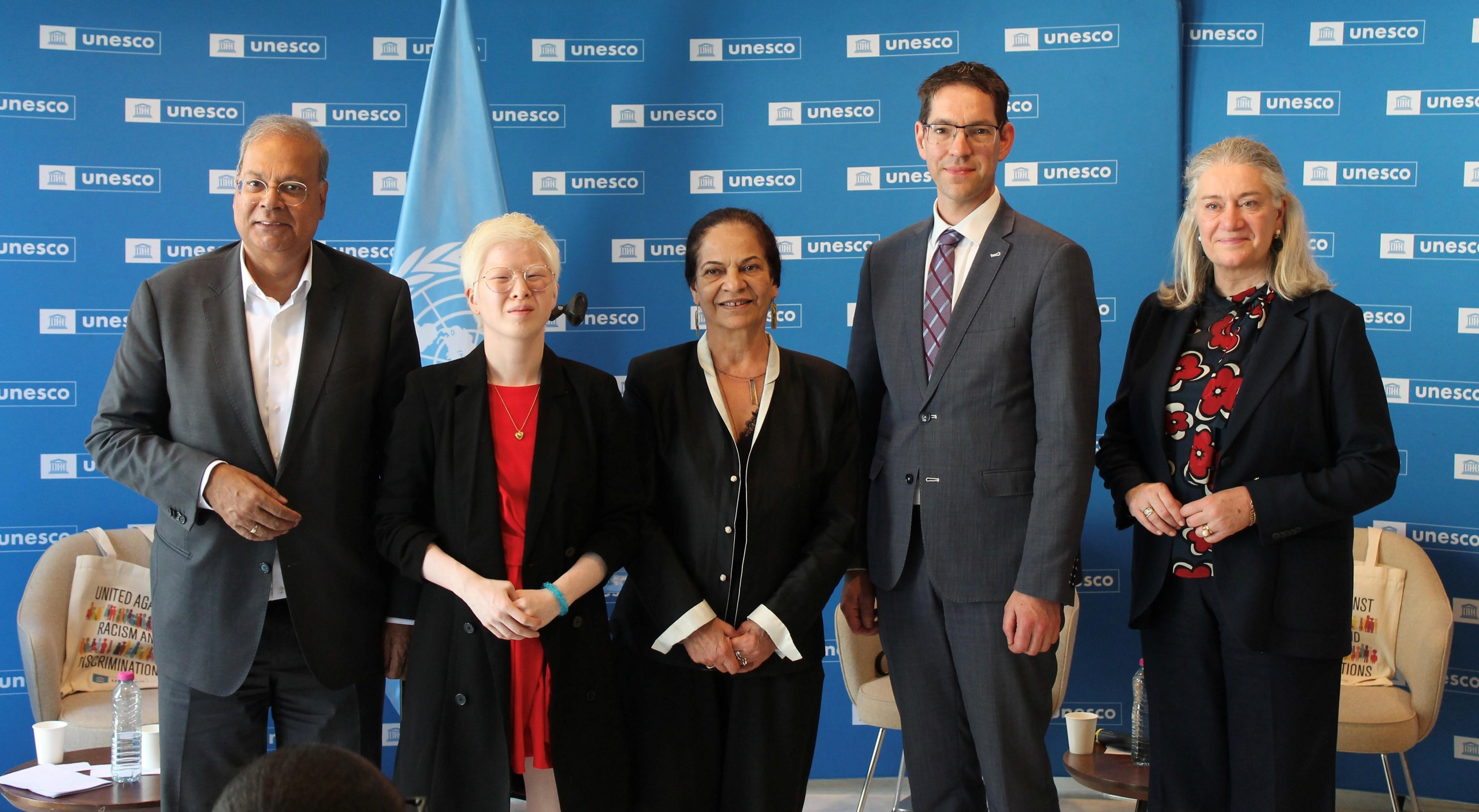 La UNESCO reúne a 80 países contra el racismo y lanza una advertencia: las promesas ya no alcanzan