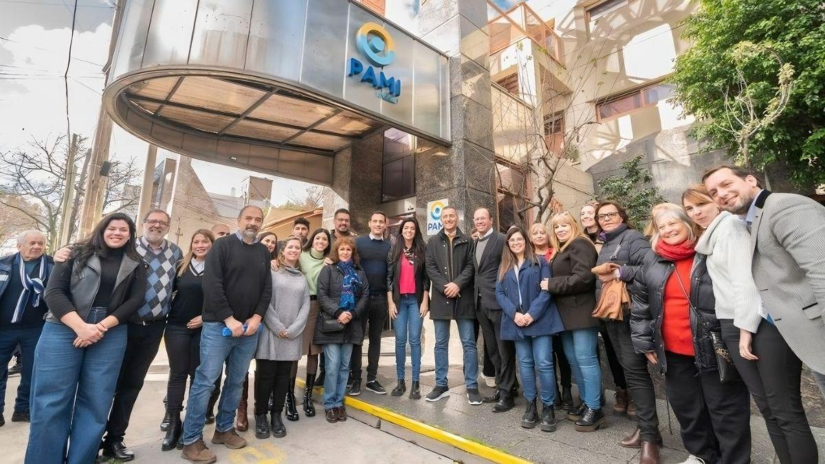 PAMI deja a 2.000 jubilados al borde de perder su clínica en Lanús: denuncian un cierre sin alternativas médicas