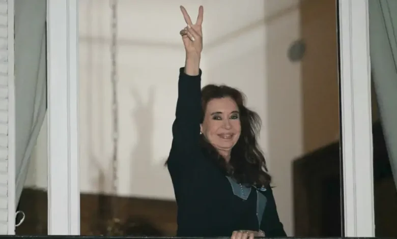 Cristina apuesta a la ONU para volver a ser candidata, pero su inhabilitación sigue firme y la decisión podría tardar años